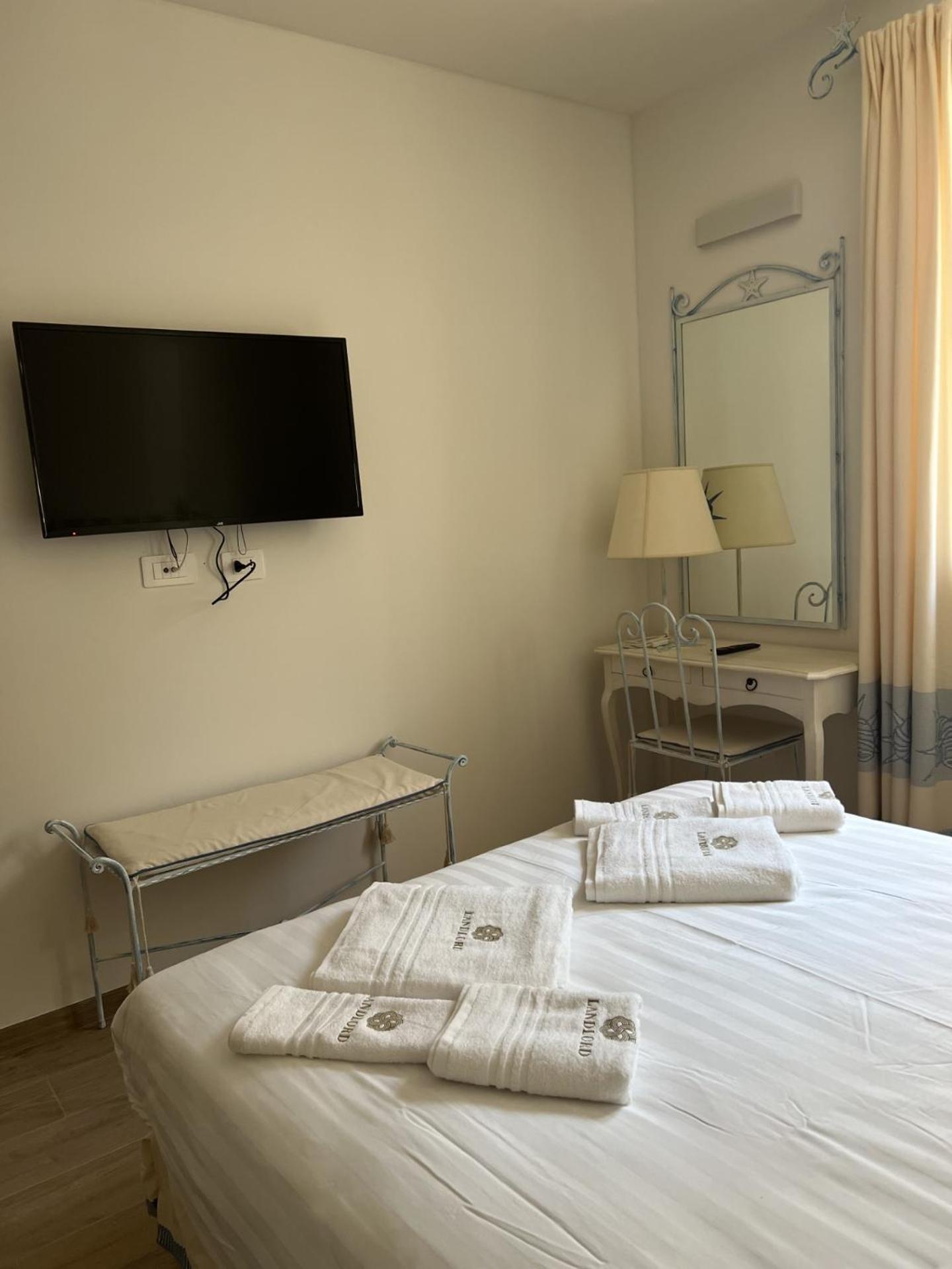 Landlord Hotel Alghero Buitenkant foto