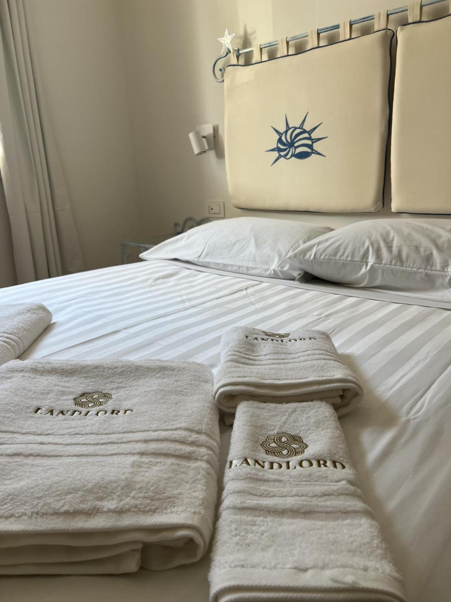 Landlord Hotel Alghero Buitenkant foto