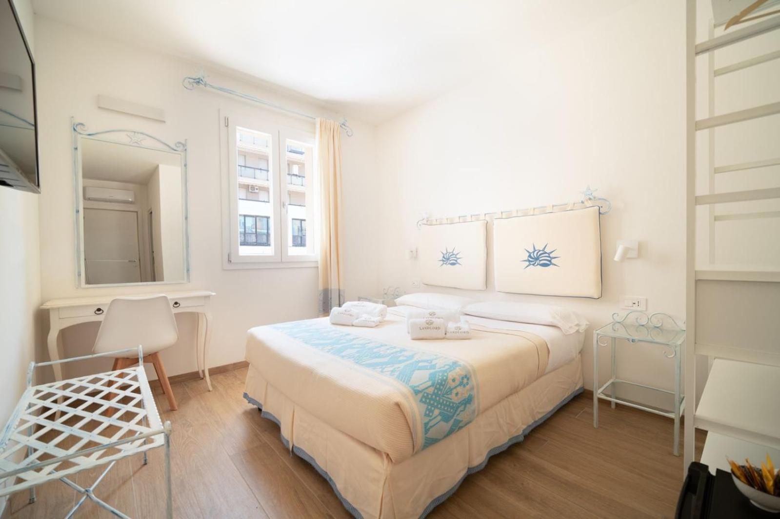 Landlord Hotel Alghero Buitenkant foto
